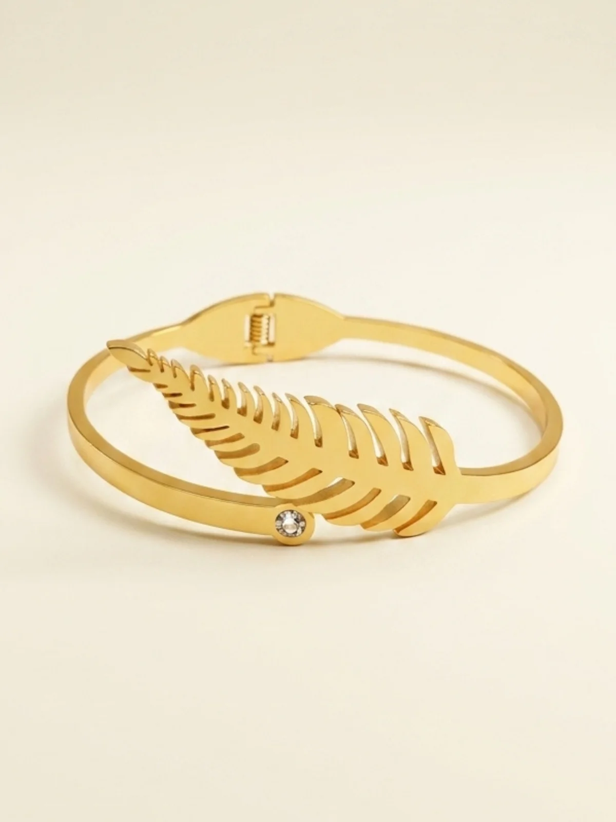 Nature Leaf Gold Cuff